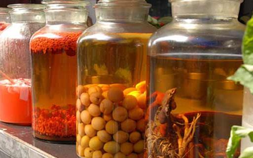 泡藥酒用什么酒好?泡藥酒用白酒還是黃酒好