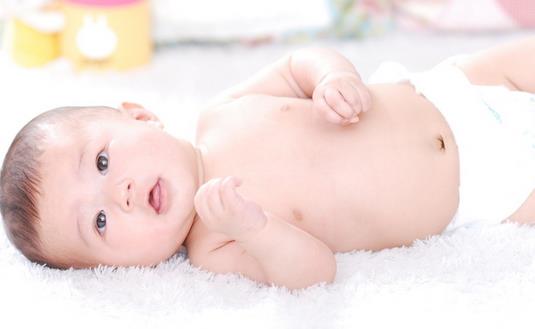 滿月寶寶應(yīng)該怎么照顧?