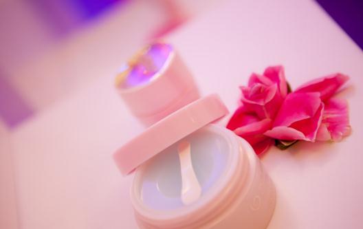 化妝水和爽膚水到底有什么區別？