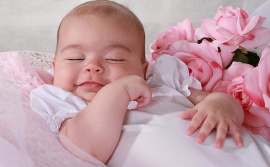 寶寶怕生怎么辦?如何幫助寶寶交往?