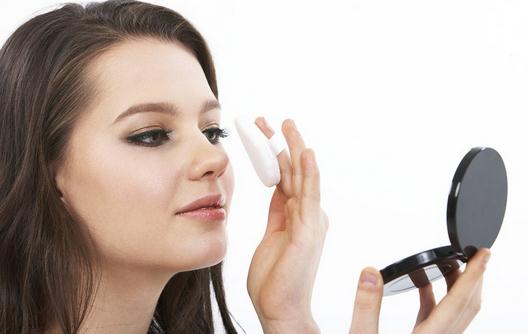 8個化妝技巧讓你美一整天!