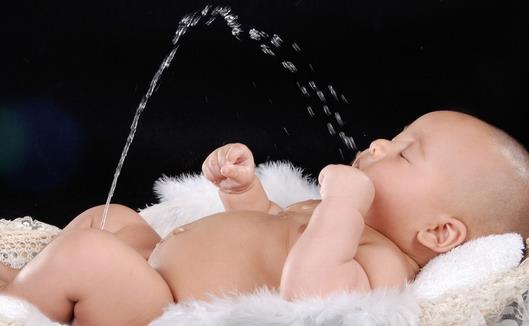 寶寶臍帶易受傷 護(hù)理要小心