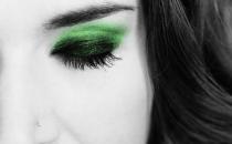 眼影色盤大膽用起來！橙藍色搭配更棒哦！