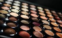 化妝顯老？那是你妝得不對(duì)！