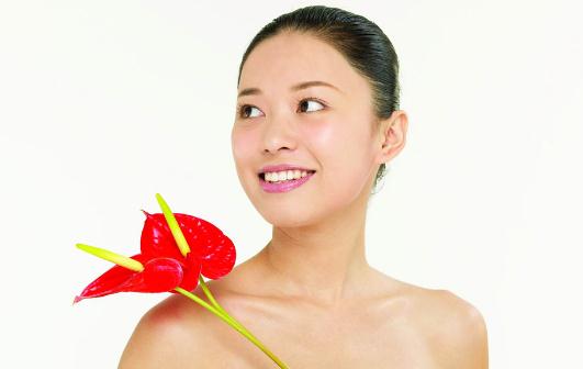 茉莉花清爽又緊膚:常見物品DIY護膚