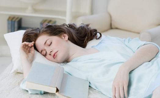 秋季應(yīng)該如何護發(fā)？注意護發(fā)飲食