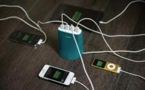 傷手機的充電方式 90%的人都用錯