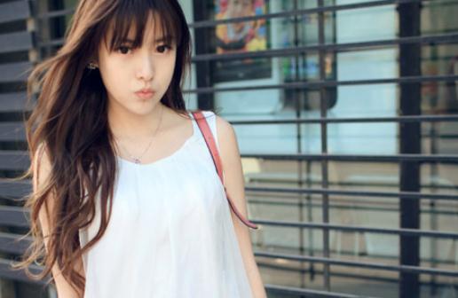 最快速的瘦臉方法:用冰毛巾敷臉