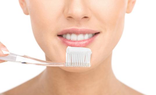吃什么能夠美白牙齒？如何美白牙齒？