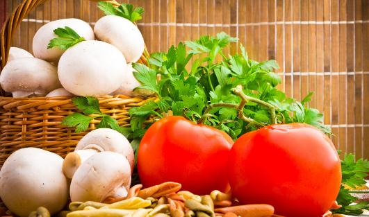 能夠平肝的食物有哪些？菊花茶效果佳