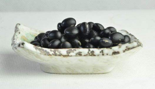 黑豆有什么功效?黑豆可緩解膝蓋疼痛