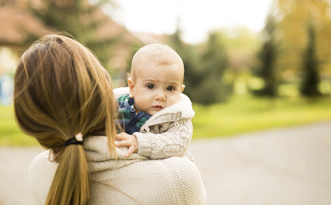 曬太陽補鈣 秋季寶寶怎么曬