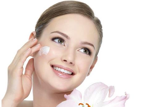 玻尿酸填充術重塑臉部黃金比例