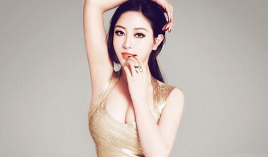 三個豐胸小動作讓你越做越美！