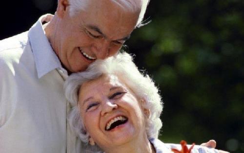 老花眼突然好了更要及時就醫