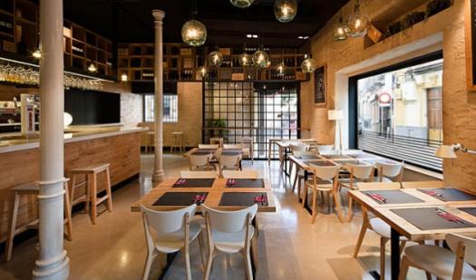 餐廳背景墻怎么設(shè)計(jì)?餐廳背景墻空間搭配