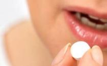 老人吃藥注意事項 藥品包裝盒不要扔