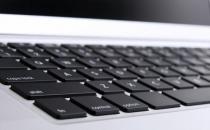 怎么清除電腦鍵盤的灰塵？