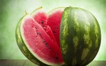 西瓜為何冰鎮后更甜？存放時間勿超24小時