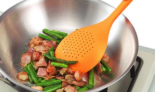 如何炒菜不變色?炒菜的3大誤區(qū)