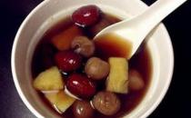 冬季手腳冰涼吃什么好？溫暖度冬的食療方法推薦