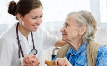 老年人按摩手掌可調節臟腑功能