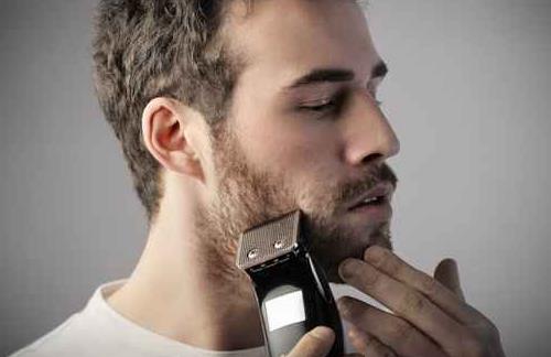 揭秘男人刮胡子最佳時間