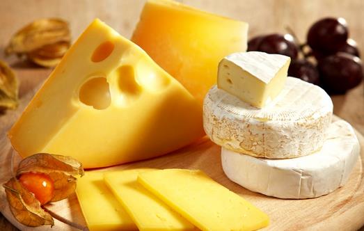 正確飲食遠(yuǎn)離痛經(jīng) 女性經(jīng)期不能吃哪些食物?