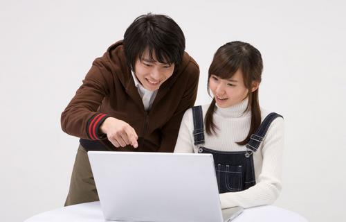 學(xué)生高考過后不要過度使用電腦