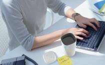 電腦族坐姿不對(duì)給身體帶來(lái)七大壞處