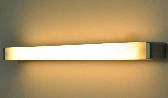 防霧鏡前燈應(yīng)該如何保養(yǎng)與清潔?