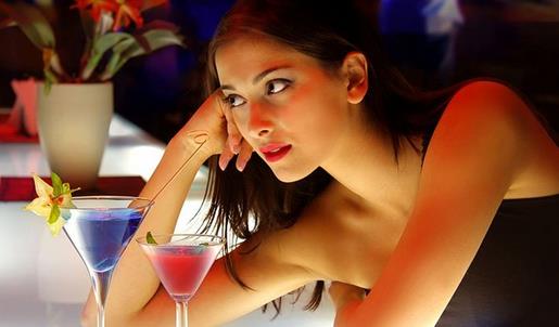 適量飲酒可緩解痛經 5類食品痛經不能碰