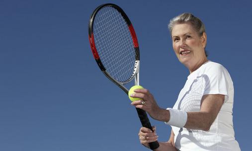 老人運動七要訣 四肢交叉更健康