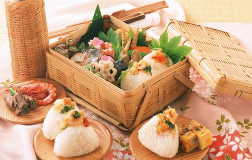 白領自帶午餐須注意 切勿飯菜混放生細菌