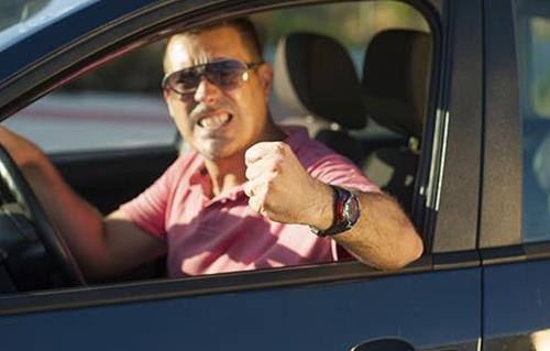 養生保健秘方 輕松解決開車族的“路怒癥”