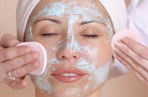 自制面膜操作不當(dāng)小心毀容