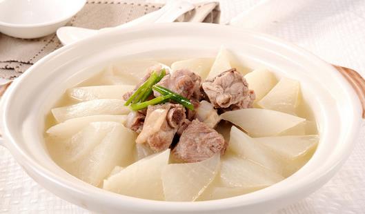 冬季皮膚干燥過敏吃什么好?