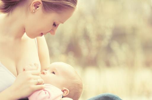 三大方法防止母乳喂養乳房下垂