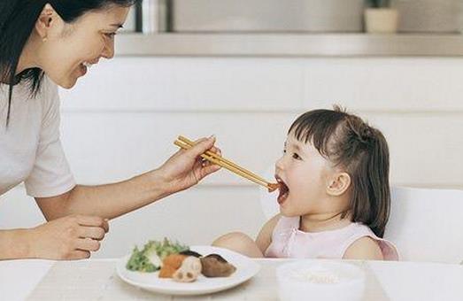 寶貝常見的不良喂食習(xí)慣