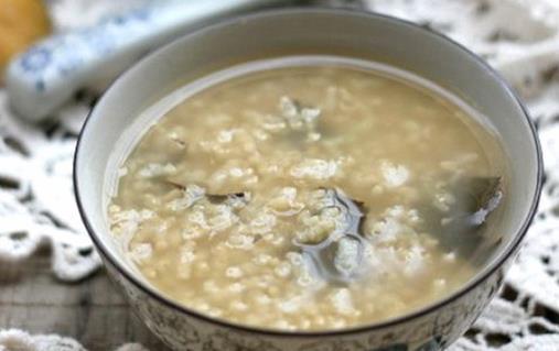 小兒夏季熱吃什么好?七款藥粥推薦