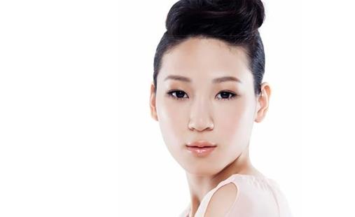 怎么延長暈妝時(shí)間?打造均勻底妝是關(guān)鍵