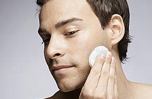 男人如何保養出健康潤澤的肌膚？