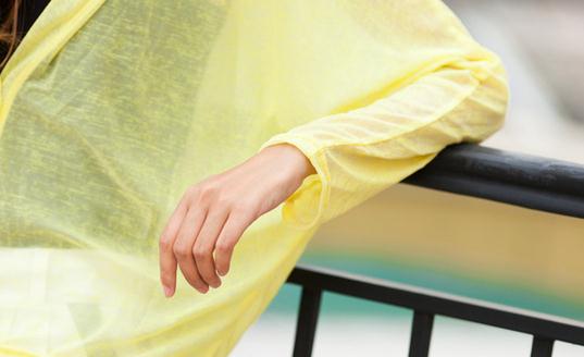 夏季紫外線強大我們應(yīng)該購買防曬衣嗎？