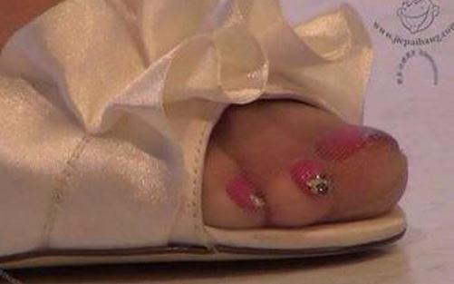 絲襪應(yīng)該怎么保養(yǎng)?