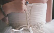 不同身材應(yīng)該如何挑選連衣裙？