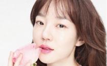 輕描淡寫妝容 打造優雅女人