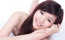 七個(gè)卸妝小技巧 常化妝肌膚也能水嫰如常