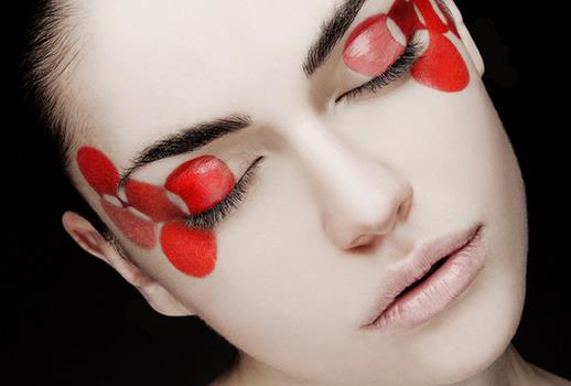 選對眉形讓你耀眼一整年