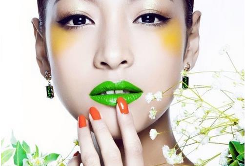 搖滾妝也能如此精致優雅