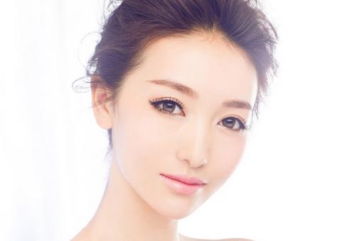 你知道臉上為什么會(huì)長(zhǎng)粉刺嗎